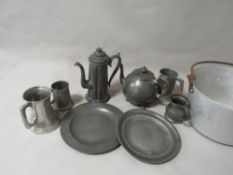 A small quantity of metalware