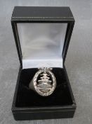 A WW2 GERMAN KRIEGSMARINE WHITE METAL RING, marked 800