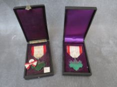 TWO CASED JAPANESE ORDER OF THE RISING SUN 7TH CLASS (2)