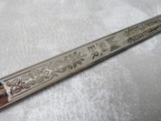 A QEII ROYAL NAVY ETCHED SWORD BLADE BY RENOWN, threaded tang, L 95 cm