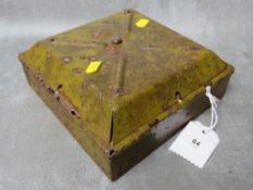 A RUSSIAN WW2 1940 TM35 ANTI-TANK MINE (INERT), square green painted sheet metal