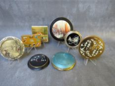 FOUR ASSORTED TRAVEL THEMED VINTAGE POWDER COMPACTS, to include an Austrian 'Mode Depose' suitcase