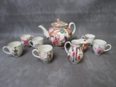 A WORCESTER 18TH CENTURY TEAPOT AND COVER, of globular form with applied floral finial, decorated
