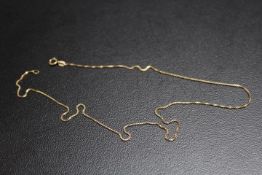 A HALLMARKED CARAT GOLD BOX CHAIN, approx weight 3.6g, L 46 cm