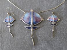 PAT CHENEY - A HALLMARKED SILVER AND ENAMEL PENDANT & EARRINGS SET