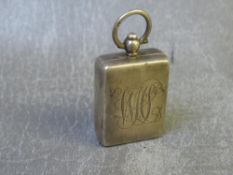 A SILVER SOVEREIGN CASE - BIRMINGHAM 1902, 3 x 2.5 cm