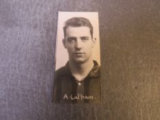 A WOLVERHAMPTON WANDERERS PLAYER PAULTON RARE DESCRIPTIVE BACK 1927 FOOTBALL TRADE CARD, A. Latham