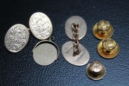 A COLLECTION OF ASSORTED 9 CARAT GOLD CUFFLINKS AND BUTTONS, approx combined weight 8.3g