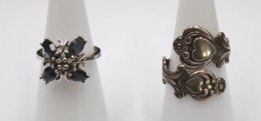 2x div. Silber-Ringe, 1x Avon, 1x mit blauen Steinen, 7,9gr., ca. RG 51 u. 54