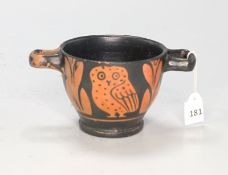 Apulischer Eulen-Skyphos
