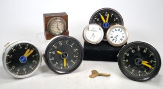 Sammlung Automobiluhren 30er-60er Jahre, 7 Stck.