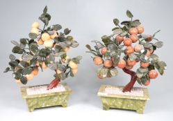 Pärchen Bonsai Bäume aus Nephrit und Jadeit