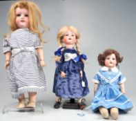 Armand Marseille, Köppelsdorf: 2x Puppe 390 und Puppe mit Lederkörper 275.9