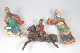 3 vollplastische Terracotta-Darst. Kaltbemalt, China 19.Jh.