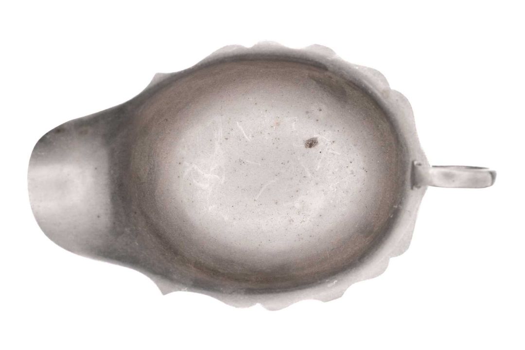 A pair of silver sauce boats by Adie Brothers Ltd. - Image 4 of 9
