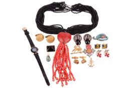 A collection of mixed jewellery items including a 9ct yellow gold lamb with St George's flag brooch,