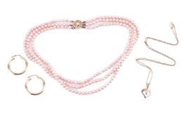 Collection of jewellery featuring a three row string of pink pearls on a yellow gold clasp tests as 