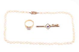 A collection of jewellery items including a diamond-set ring in yellow metal marked '18ct', size N1/