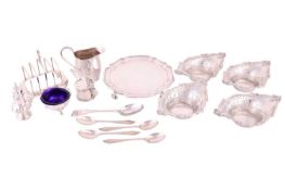 A mixed collection of silver items; to include a set of four Edwardian pierced silver bon bon dishes