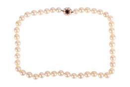 A cultured pearl necklace with gem-set cluster clasp, comprising a single row of hand-knotted off ro