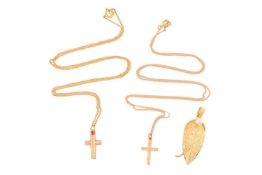 A collection of jewellery items comprising a 9ct gold cross pendant, to a trace chain tested as 14ct