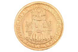 A Henry VII Replica Gold Sovereign, 9ct gold, 31.1g, Obv. King Henry VII on throne, Rev. Crowned Tud