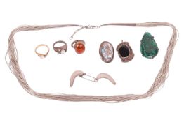 A small quantity of jewellery items comprising a 9ct yellow gold pearl solitaire ring, size N, a mul