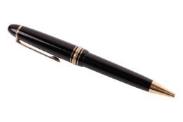 Montblanc - a Meisterstück LeGrand Ballpoint pen, with twist mechanism, cap and barrel in black resi