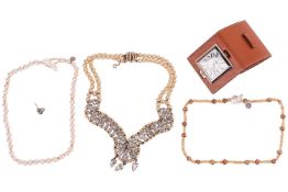 A small collection of jewellery items; comprising a single stud earring in 18ct white gold, set with