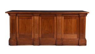 Y AN AUSTRALIAN BLACKWOOD PEDESTAL DESK