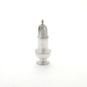 A GEORGIAN SILVER BALUSTER PEPPERETTE