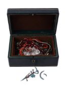 Y A COLLECTION OF ANTIQUE COSTUME JEWELLERY