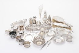 A COLLECTION OF SILVER ITEMS