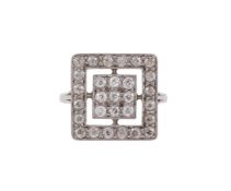 A MID 20TH CENTURY DIAMOND PANEL RING