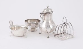 A COLLECTION OF SILVER ITEMS