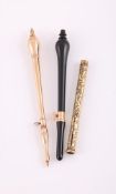 Y TWO LATE 18TH CENTURY/ EARLY 19TH CENTURY LACE BOBBINS