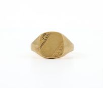 AN 18 CARAT GOLD SIGNET RING, BIRMINGHAM 1989