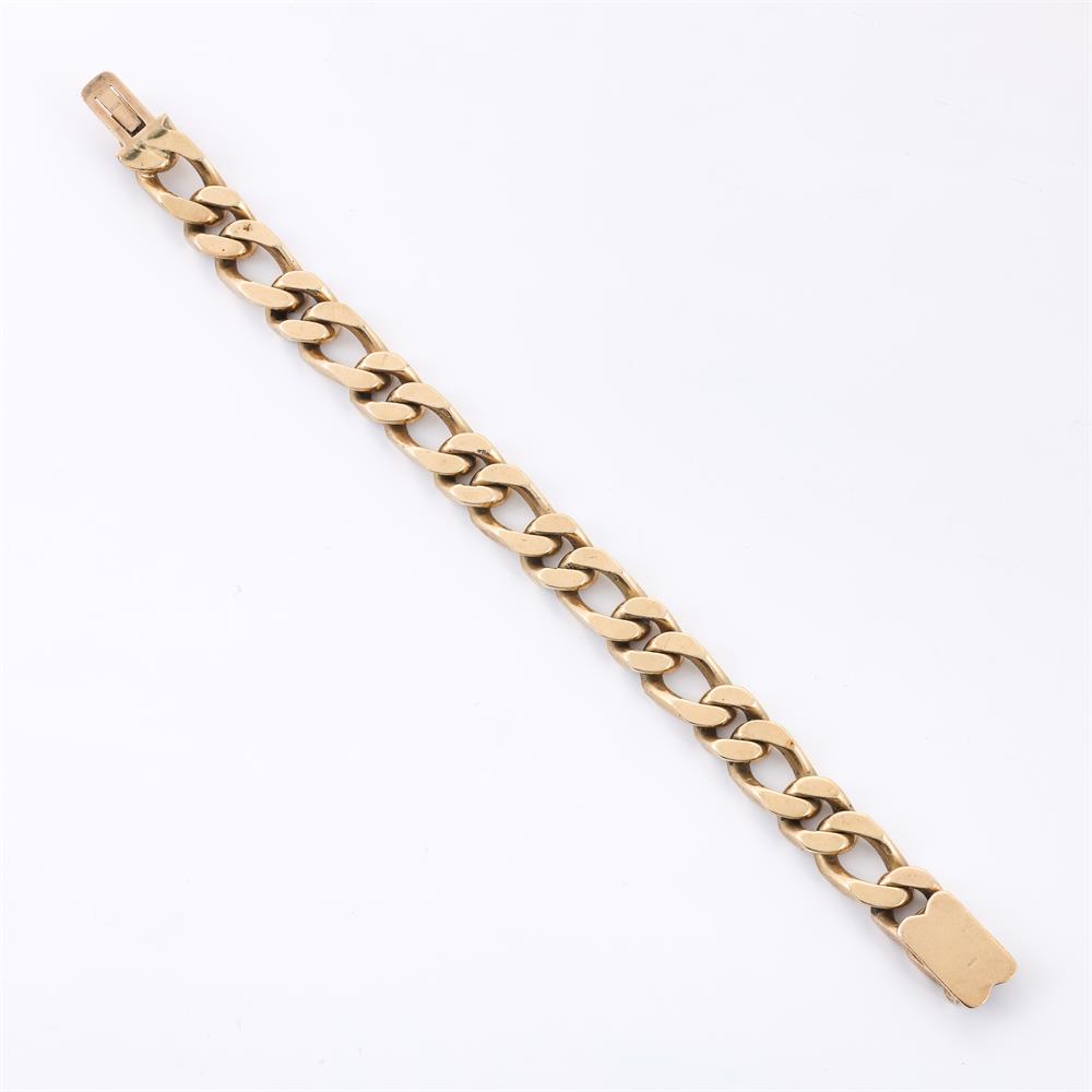 A 9 CARAT GOLD CURB LINK BRACELET, BIRMINGHAM 1971 - Image 2 of 2