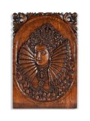 A CARVED OAK PANEL WITH PORTRAIT RELIEF OF QUEEN ELIZABETH I, EARLY 20TH CENTURY