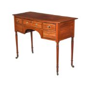 A MAHOGANY DRESSING TABLE