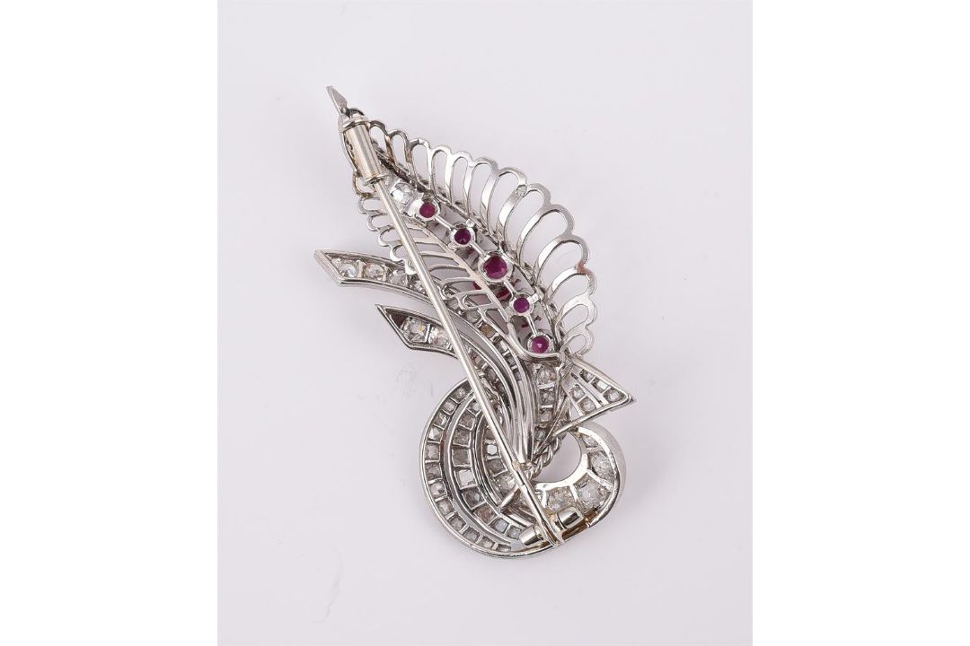A FRENCH RUBY AND DIAMOND SCROLLING FOLIATE BROOCH MID 20TH CENTURY - Image 2 of 2