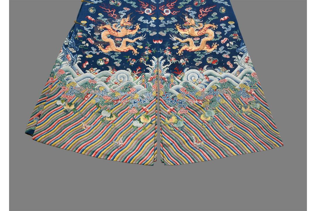 A fine Chinese five-colour cloud blue-ground summer gauze 'Dragon' robe - Image 5 of 13