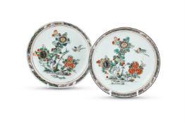 A pair of small Chinese Famille Verte dishes