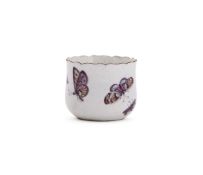 ‡ A CHELSEA PORCELAIN FINGER BOWL, CIRCA 1755