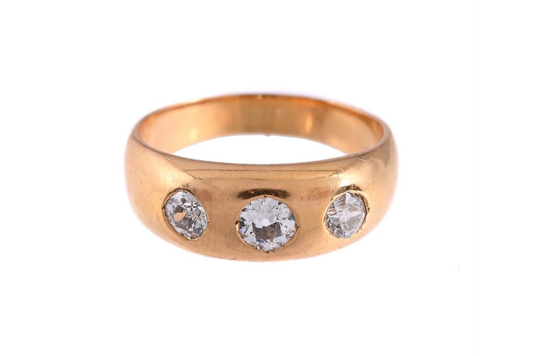 A DIAMOND THREE STONE RING