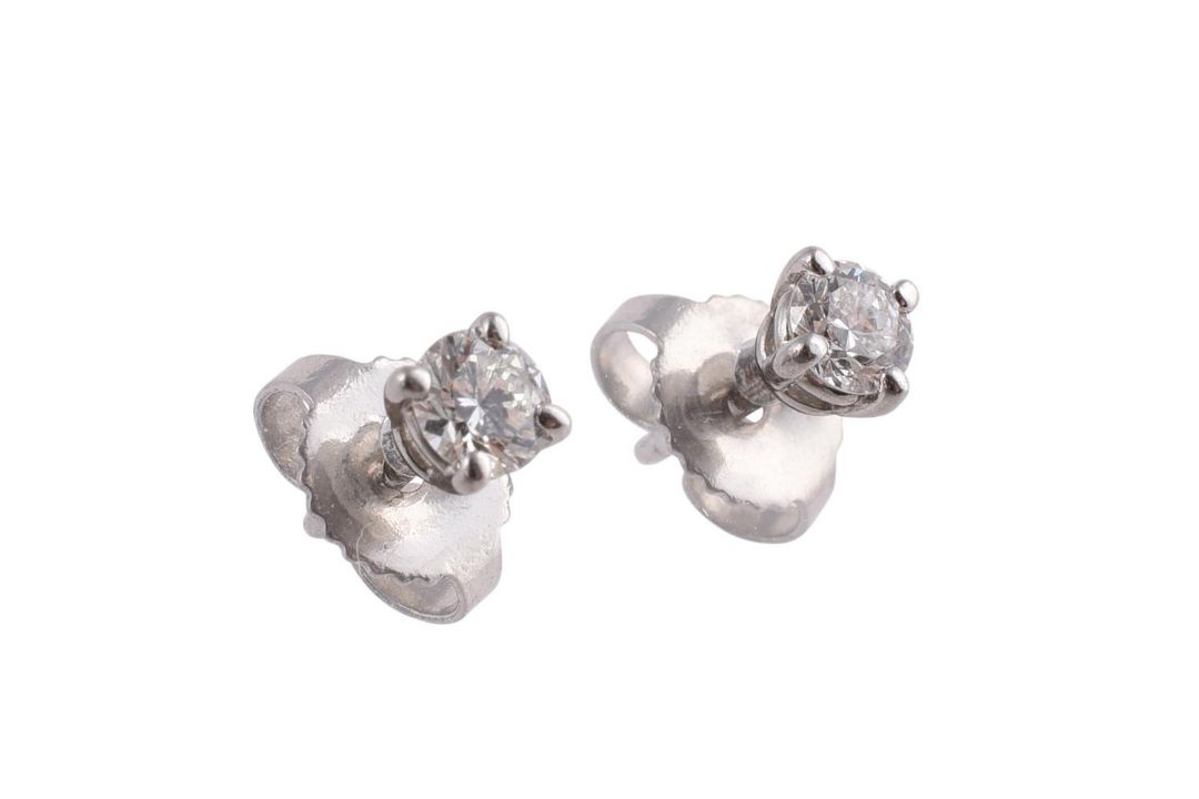 TIFFANY &CO., A PAIR OF DIAMOND EARRINGS