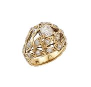 A DIAMOND BOMBÉ DRESS RING
