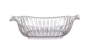 AN EDWARDIAN SILVER WIREWORK BASKET