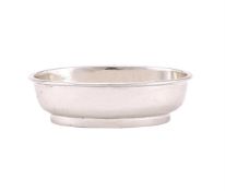 A VICTORIAN SILVER OVAL JUDAICA DISH