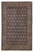 AN ISFAHAN RUG
